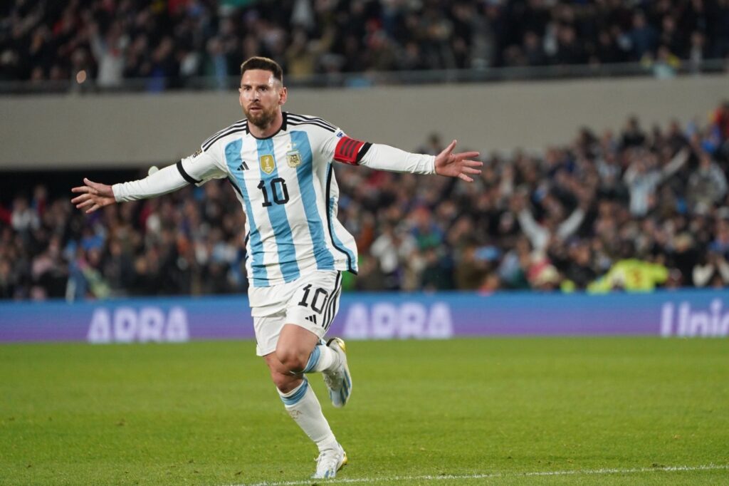 Khoảnh khắc Argentina im lặng – ánh sáng Messi giữa cơn bão Hà Lan - Kèo Nhà Cái